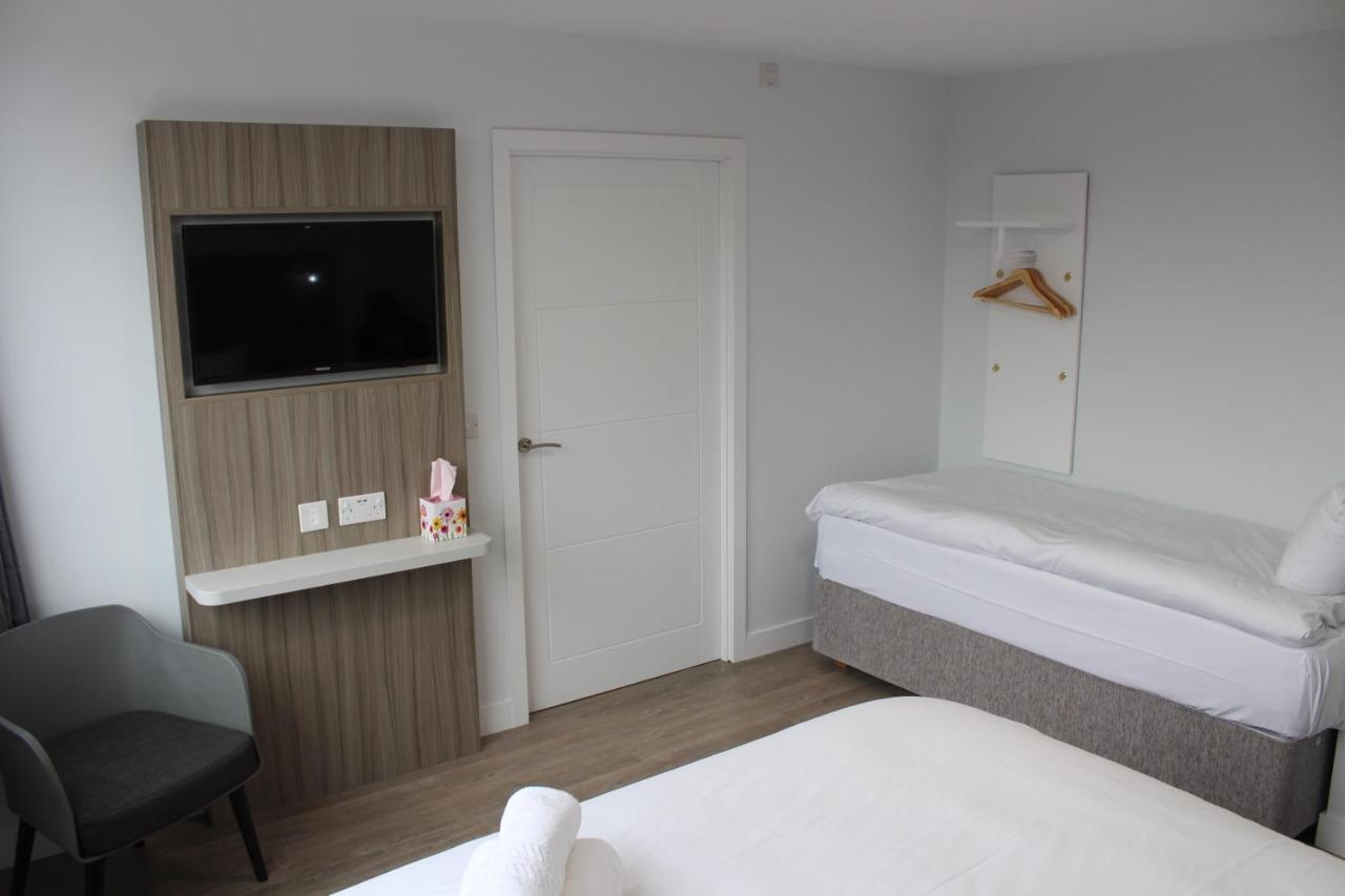 Sky Nights Hotel London Heathrow Hillingdon Esterno foto