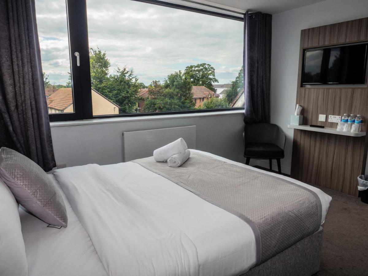 Sky Nights Hotel London Heathrow Hillingdon Esterno foto